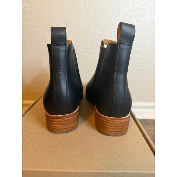 Nisolo Womans Everyday Chelsea  Leather Ankle Boots Size 10 - Picture 6 of 9